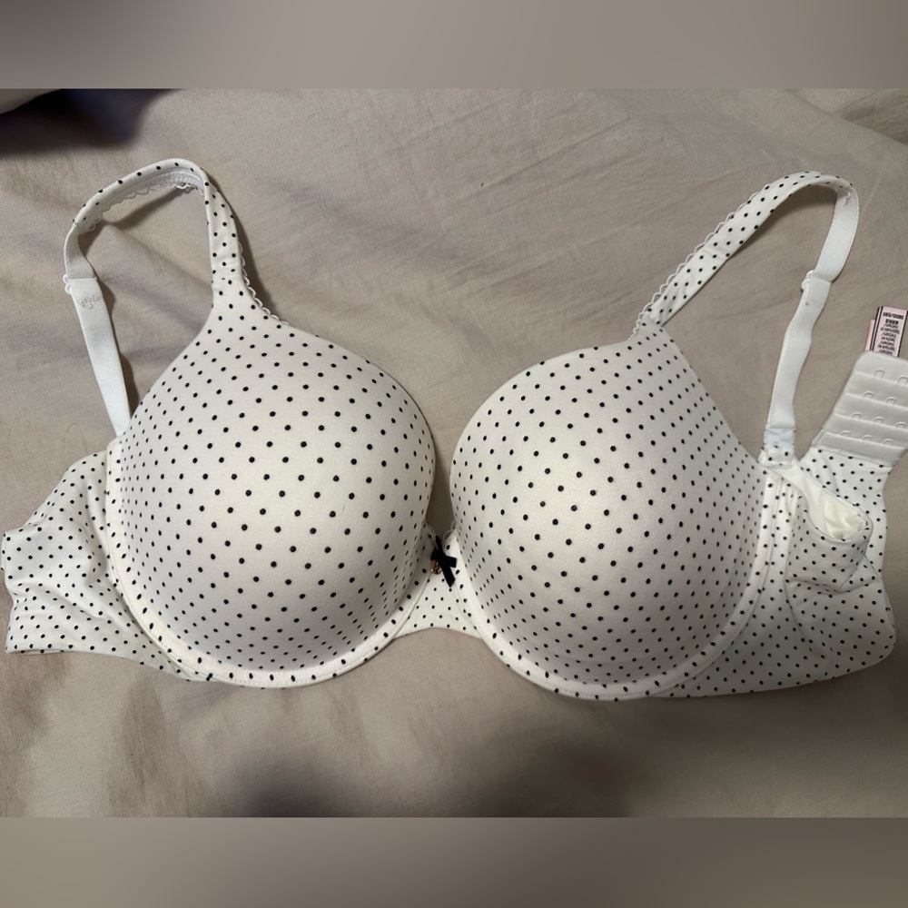Victoria’s Secret 
Push-up Perfect Shape Bra size 38 DD